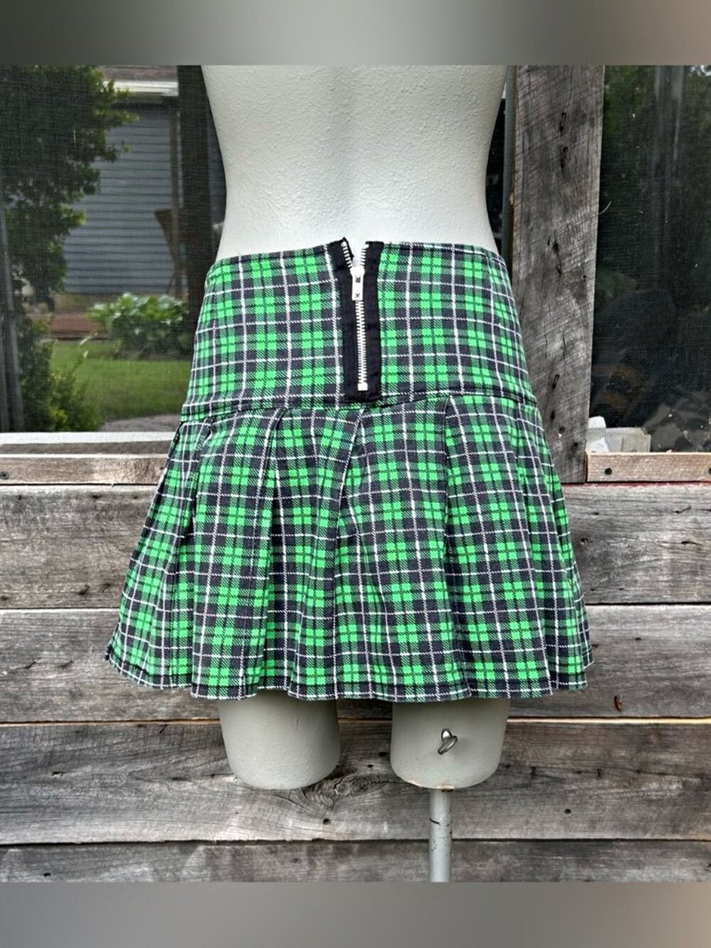 Vintage Y2K Tripp NYC Green Plaid Pleated Studded Chain Skull Punk Mini Skirt - Picture 6 of 8